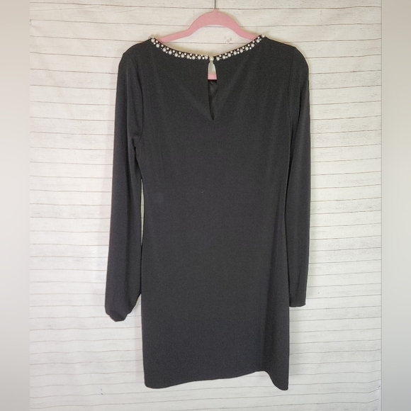 WHITE HOUSE BLACK MARKET LONG SLEEVE SHIFT DRESS PEARL/CRYSTAL NECKLINE SZ SMALL - Picture 10 of 11
